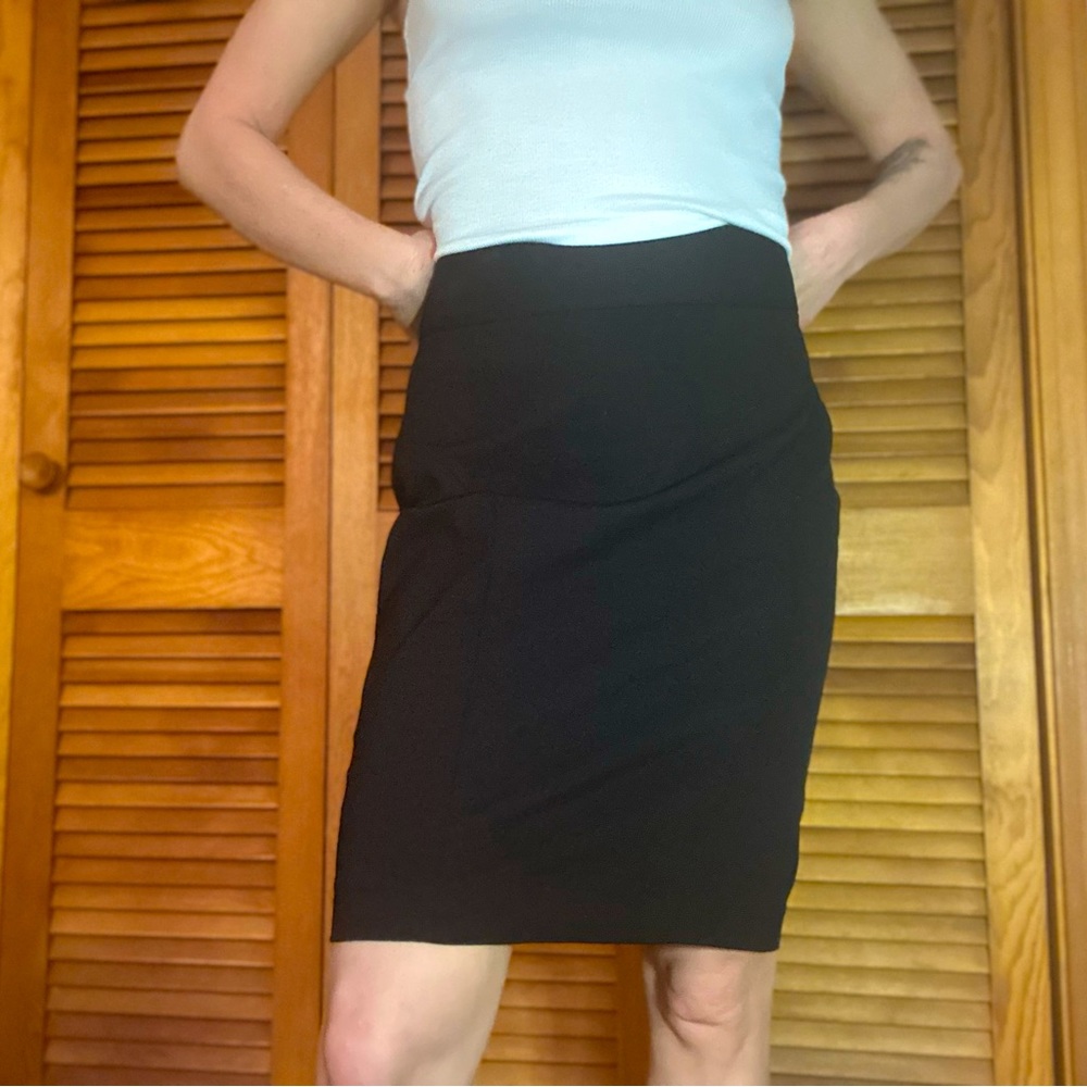 Banana Republic stretch pencil skirt **LIKE NEW**